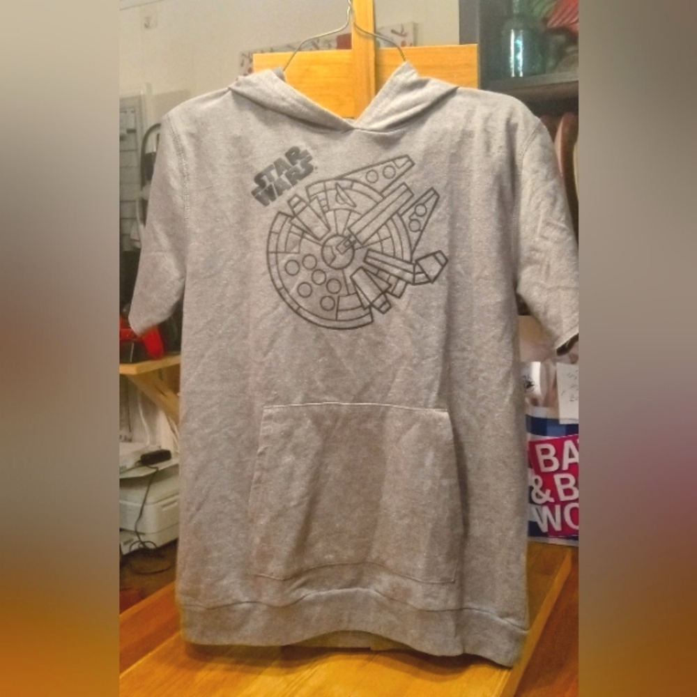 NWT Disney Star Wars Short Sleeve Hoodie Pullover with Pocket & Hood size XL